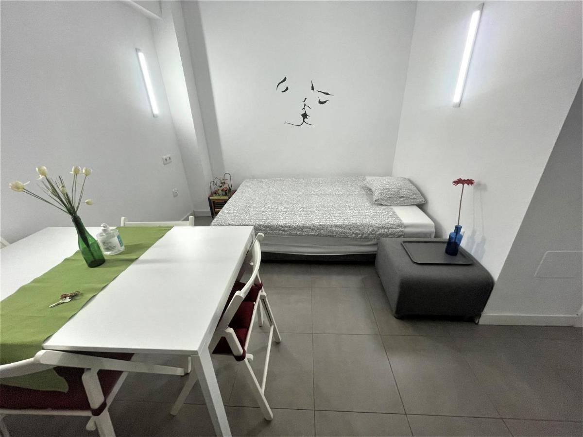 Plaza De Toros / Centro Apartment Malaga Exterior photo